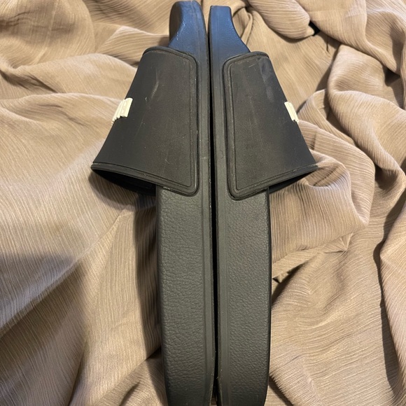 Balenciaga women pool slides - Picture 6 of 7